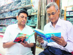 Urdu continues to rule the hearts of people