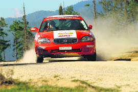 As part of the changes in the 13th edition of the Raid de Himalaya, only the Xtreme Raid will traverse Rohtang since the road leading up there is in a bad condition