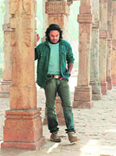 Aman Dhaliwal feels Gandhi has been made into a one-dimensional figure, which he is not