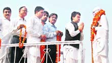 Anurag Verma, National President of BJP Yuva Morcha, along with BJP leaders, pay tributes to Mahatma Gandhi in Jalandhar on Sunday