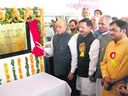 Chief Minister PK Dhumal inaugurates an ayurveda hospital at Solan on Monday.
