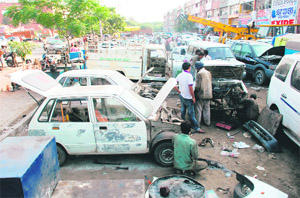Encroachment is rampant in the Mani Majra motor market even after several drives by the municipal corporations enforcement department.