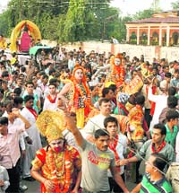 A shobha yatra held on Dasehra in Dehradun on Thursday