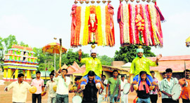 Fair & Square: South-Indian flavour dominates the Kalagram fair