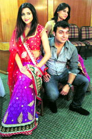 Amit Kashyap with his models