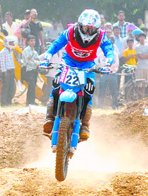 Overall winner CS Santosh on the track in Chandigarh on Saturday.