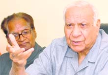 Former minister Balramji Dass Tandon addresses a press conference in Jalandhar on Sunday. 