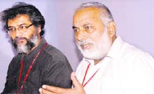 Punjab CPM leader Mangat Ram Pasla and senior CPI (ML) leader Dipankar Bhattacharya address a press conference in Jalandhar on Monday.