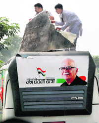 BJP leader LK Advani raths top suffered damage after it got stuck beneath a railway bridge in Bihar on Wednesday