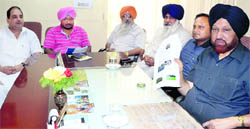 Mayor Hakam Singh Giaspura, MC Commissioner AK Sinha, councillors Gurdeep Singh Neetu and Harbhajan Singh Dang, MC Joint Commissioner Kuldip Singh and councillor Parminder Mehta during a meeting in Ludhiana
