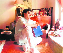 Jagjit Singh at his studio in Mumbai