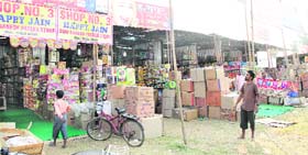 Stalls of crackers at the Burlton Park in Jalandhar