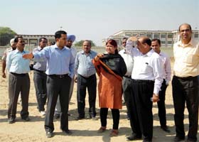 A team of the Government of Punjab on a visit to the site where the Advanced Cancer Diagnostic Treatment & Research Institute will be started