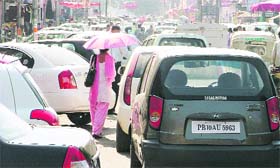 Serpentine queues of vehicles are witnessed during peak hour at Ghumar Mandi in Ludhiana