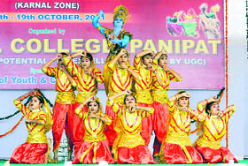 Students give a performance during the concluding day of the Kurukshetra University Zonal Youth Festival (Karnal zone) at Arya PG College in Panipat.
