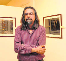 Sanjay Kumbkarnis photography exhibition, My Little Finger, on at the Panjab Kala Bhawan, Chandigarh, draws our attention towards all that nature has to offer