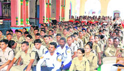 Police personnel are briefed on Friday ahead of the Nepalese Prime Ministers visit to Haridwar.