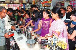 Huge rush was witnessed at shops selling utensils on Dhanteras.