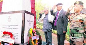 Governor NN Vohra and Lt Gen SA Hasnain, GOC of Chinar Corps, pay tributes at the War Memorial in Baramulla on Thursday