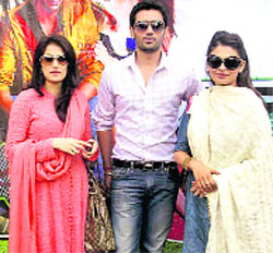 Bollywood actors Chirag Paswan, Sagarika Ghatge (left) and Neeru Bajwa on a visit to Jammu to promote their upcoming film Miley Naa Miley Hum on Friday.