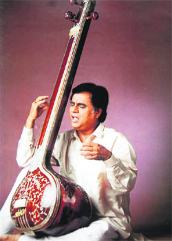 Jagjit Singh replaced traditional instruments with guitar and dholak in ghazal singing