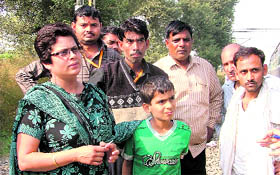 Nitika, a resident of Indore, along with her son, stranded at Phillaur on Saturday.