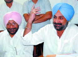 Congress leader Raninder Singh interacts with media persons in Bathinda on Sunday