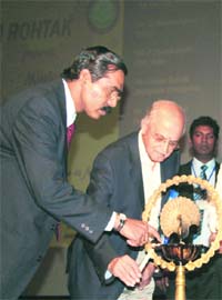 CM Vasudev, Chairman of HDFC Bank, (second from left) and Prof P Ramesan, Director, IIM-Rohtak, at the inaugural session of the Mission India management conclave in Rohtak on Sunday