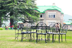A view of the Chail Palace.