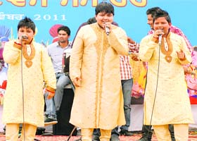 Budding Sufi singers Ali Brothers perform on the occasion of Punjab Divas at Lyallpur Khalsa College in Jalandhar on Monday