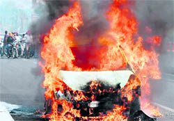 A youth had a narrow escape when his new Hyundai i-10 car caught fire on Elevated Road in Amritsar on Wednesday. The incident took place at about 2 pm. Visibly upset, the youth said he did not know what exactly happened. My car suddenly caught fire and as soon as I realised it, I somehow managed to come out of the vehicle, he said. The car had hit something on the road before it caught fire. The police also said that the car caught fire accidentally