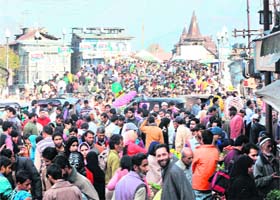 The Amira Kadal Bridge wears a festive look ahead of Bakr Eid