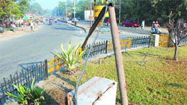 The damaged iron pole standing in middle of the Rose Garden Chowk.