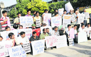 A human chain by members of various social organisations at Sector 17 in Chandigarh. 