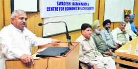 An expert speaks at a seminar in Ludhiana on Monday.