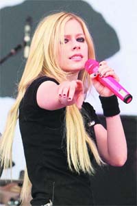 War Zone : Avril Lavigne