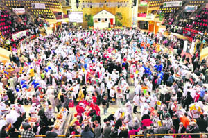 The annual festival in Bekescsaba, in southeastern Hungary, drew an estimated 1,00,000 visitors this year