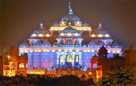 Akshardham Temple decorated with blue lights to mark International Diabetes Day. Several historical monuments and public buildings in the city dazzled at the culmination of a nationwide fortnight-long diabetes awareness campaign, in New Delhi on Sunday