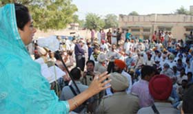 Bathinda MP Harsimrat Kaur Badal addresses a rally at Bhucho on Monday