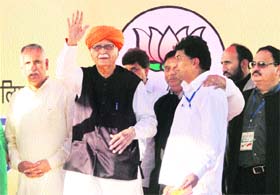 LK Advani waves at party supporters in Jammu