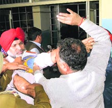 The accused beat up a doctor at the Civil Hospital in Jalandhar on Thursday night