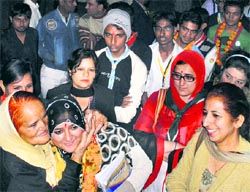 A troupe of scouts and guides from Pakistan visited a local Doon International School during their camp in Karnal on Monday night