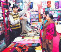  The varities of shawls available at Lajpat Rai Bhawan-15