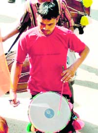 Good time for drummers during the filing of nominations outside the DC office