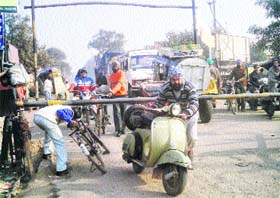 The level crossing at Sahnewal