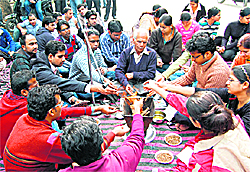 Junior resident doctors during a havan outside Guru Nanak Dev Hospital in Amritsar on Thursday.