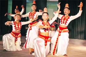 Sri Lankan artistes present a folk dance on the occasion of the Inter-Cultural Exchange of the Sri Lanka-India Friendship Meet in Kurukshetra