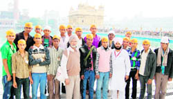 A student delegation at the Golden Temple in Amritsar