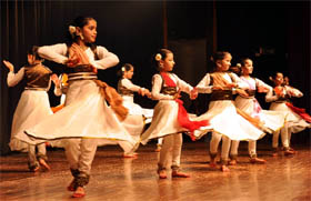Schoolgirls perform a classical dance organised by Rasik Arts kathak exponent Jayashree Acharya at the Epicenter in Gurgaon.