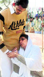INLD nominee Sarfi Bai faints after losing the seat.